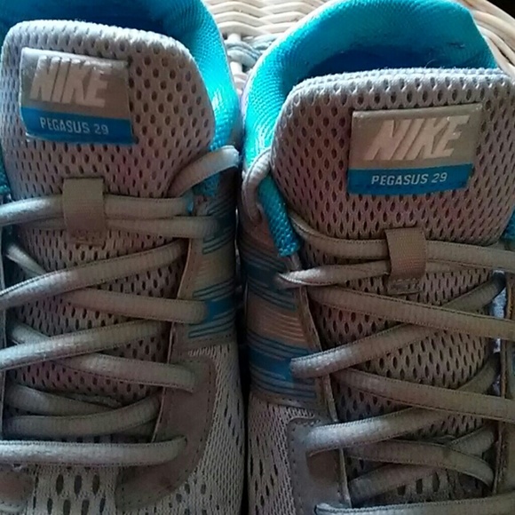 Nike Sneakers - Picture 6 of 8